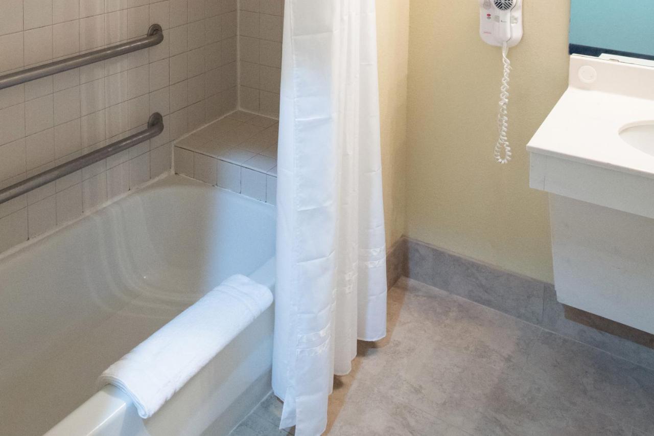 Americas Best Value West Point Eksteriør billede